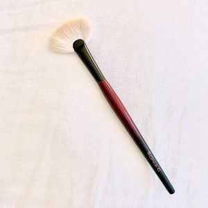 Sonia G Fan Pro brush
